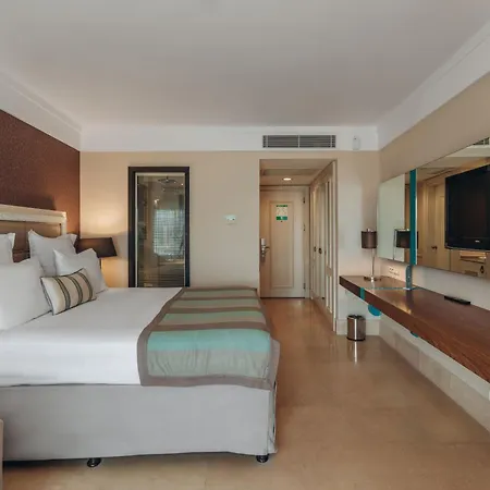 Paloma Pasha Resort