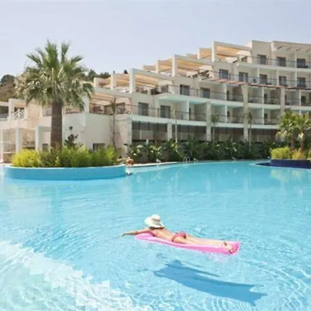 Курортный комплекс Paloma Pasha Оздере