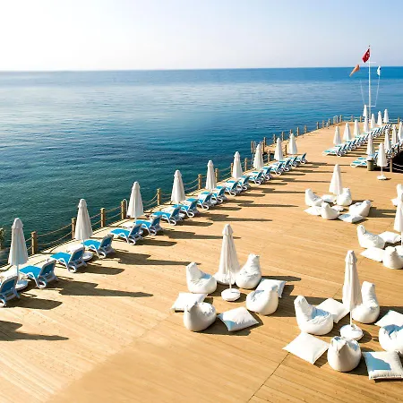 Paloma Pasha Resort