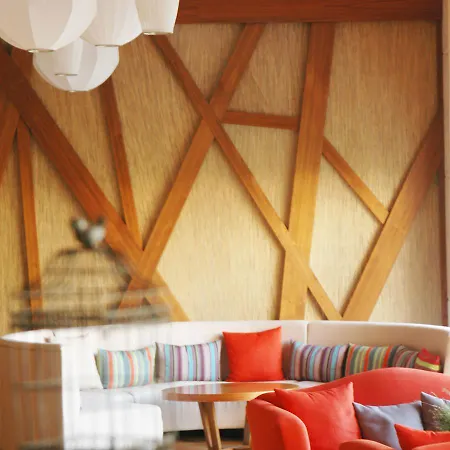 Paloma Pasha Özdere