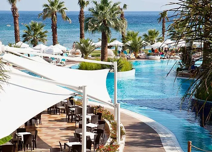 Paloma Pasha Resort 5*