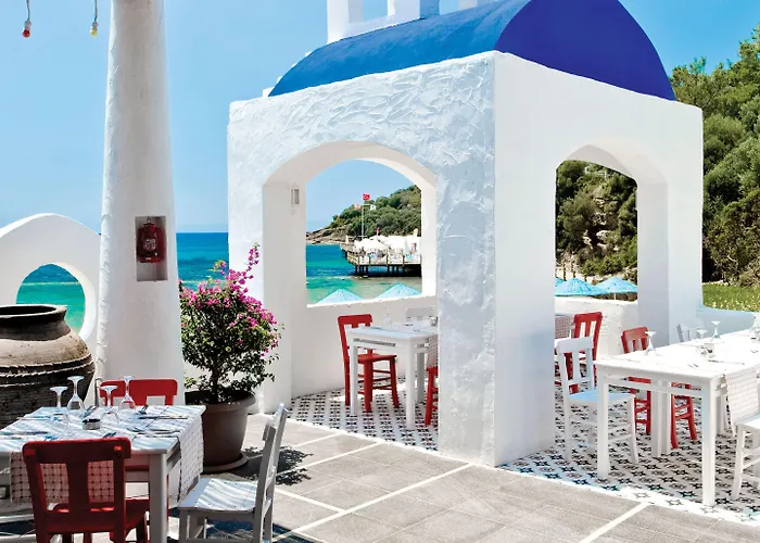 Paloma Pasha Özdere