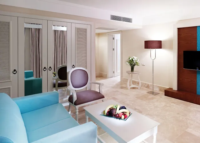 Paloma Pasha 5* Özdere